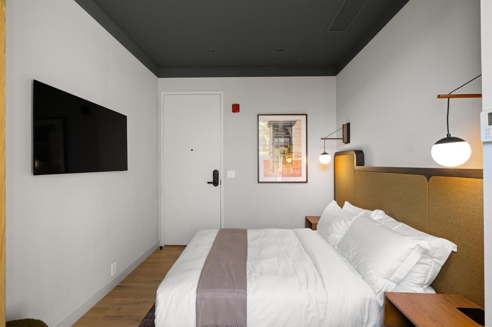 The Rover Miami Quarto foto